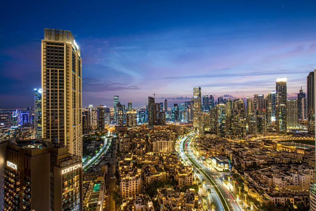Magnificent Brand New Lux 3Br Burj & Fountain View Lägenhet Dubai Exteriör bild