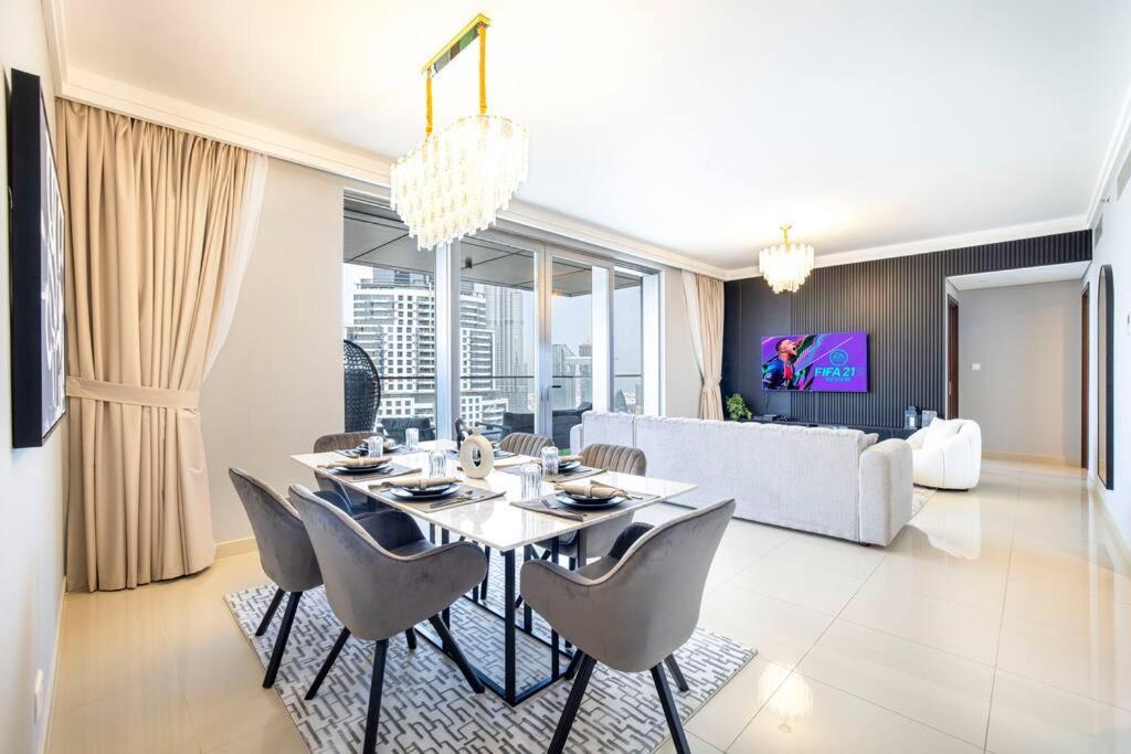 Magnificent Brand New Lux 3Br Burj & Fountain View Lägenhet Dubai Exteriör bild