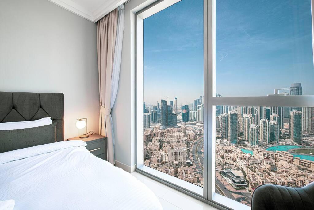Magnificent Brand New Lux 3Br Burj & Fountain View Lägenhet Dubai Exteriör bild